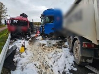 Tragiczny wypadek na S6. Jedna osoba nie żyje, druga w ciężkim stanie