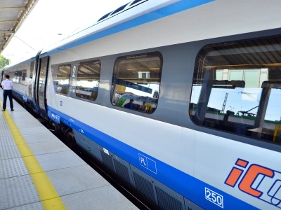 Pociąg z Wrocławia zderzył się z łosiem. Pilny komunikat PKP