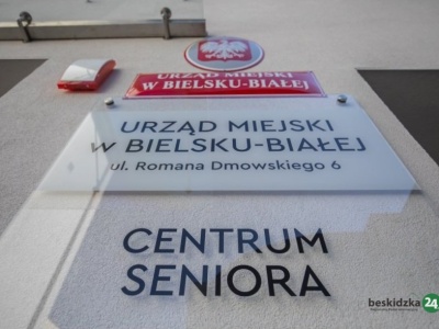 Bielscy seniorzy zatańczą bachatę. Zajęcia dofinansowane są ze środków Unii Europejskiej