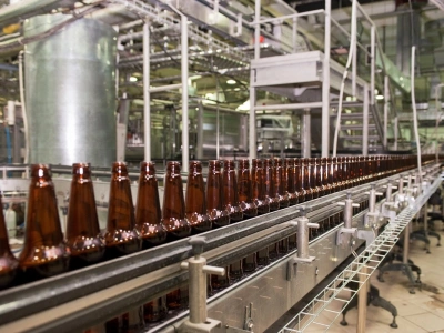 System kaucyjny w fazie przejściowej. Trwa podpisywanie umów między jego operatorami a sklepami