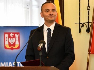 Polityczna burza w Inowrocławiu. Prezydent miasta odpowiadał na zarzuty radnych KO