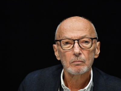 Odszedł Maciej Karpiński. Wybitny dramaturg, współpracownik Wajdy. Miał duszę gawędziarza