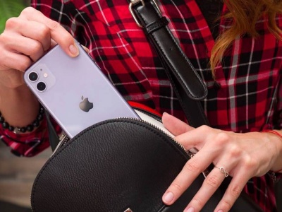 Sprzedajesz iPhone? To lepiej nie podawaj tych danych