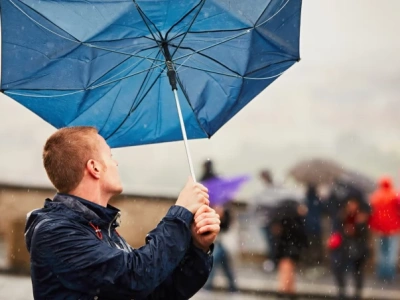 Wichura w regionie. IMGW ostrzega mieszkańców Wrocławia i Dolnego Śląska