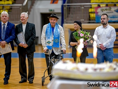 Świętowali jubileusz hali, uhonorowali Edmunda Walczaka