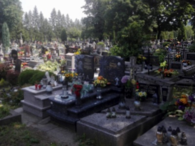 Prawie 800 nieopłaconych grobów na andrychowskim cmentarzu