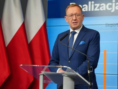 Były minister i wiceminister rolnictwa zawieszeni w PiS. Chodzi o działkę KOWR wartą miliony
