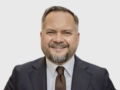 Wiceminister aktywów państwowych Konrad Gołota: Ważne jest, gdzie kupujemy uzbrojenie