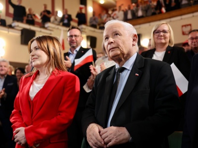 Kaczyński zawiesza posłów. W PiS chcą powszechnego poboru. Buriewiestnik bez szału. 5 ważnych tematów