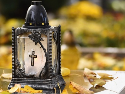 Wydatki Polaków na Wszystkich Świętych. Nie oszczędzamy