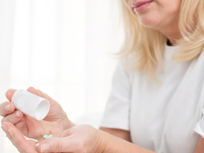 Czy twoje lekarstwa zmieniają florę jelitową nawet na lata? Nowe badania to potwierdzają