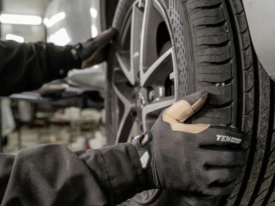 Posypią się mandaty dla kierowców. Nie ma obowiązku zmiany opon, ale można dostać 3 tys. zł kary