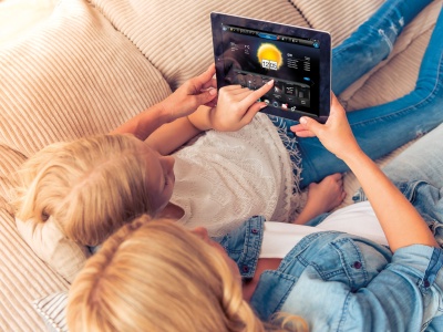 Inteligentne okna, czyli krótka opowieść, jak automatyzacja redefiniuje komfort, wydajność i bezpieczeństwo w nowoczesnym budownictwie