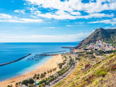 Gdzie jest gorąco w grudniu? Tylko 5 godzin lotu dzieli Cię od lata