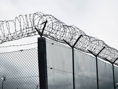 Szwecja szykuje cele więzienne dla 13-latków. Będą specjalne oddziały