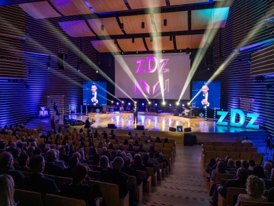 Jubileusz W-M ZDZ z mocnym akcentem! Minister edukacji, Barbara Nowacka, ogłasza nowy projekt dla Olsztyna