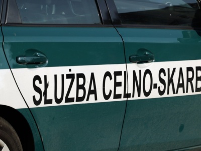 Służby rozbiły gang przemytników papierosów