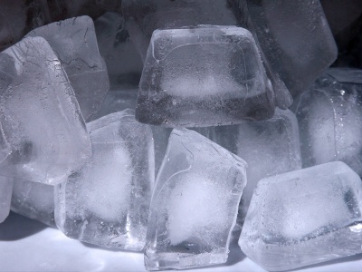 Matematyczny dowód na paradoksalne zachowanie szkieł spinowych. Ten fenomen wymyka się logice