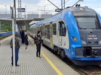 Utrudnienia na trasie Katowice-Zwardoń. Przedłużone prace w Łodygowicach opóźnią pociągi