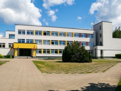 Uczniowie nie będą jeździć na wycieczki? Nowe zasady w szkołach