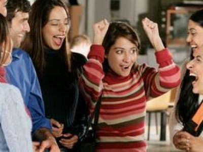 Europejczycy śmieją się głośniej niż Amerykanie. Polska w pierwszej dziesiątce!