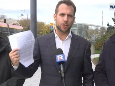 Narracja PiS się sypie. Internet zapłonął po ich konferencji ws. działki pod CPK