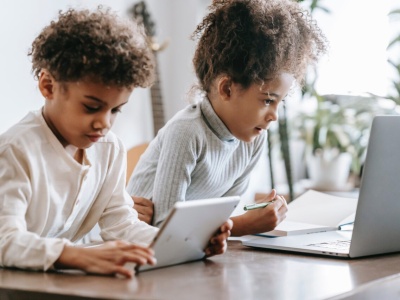 Dzieci z AI nie porozmawiają. Gigant wprowadza ograniczenia