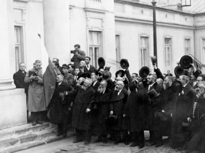 Nacjonaliści najbardziej bali się Żydów zasymilowanych. 