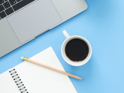 KSeF bez tajemnic. Posłuchaj rozmowy z Samirem Kayyali – ekspertem, którego śledzi 35 tys. przedsiębiorców