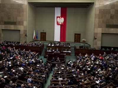 Sondaż. Cztery partie w Sejmie. Koalicjanci pod progiem