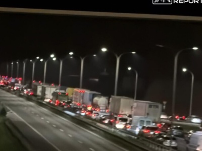 Zderzenie 4 aut na trasie S8. Zablokowany przejazd