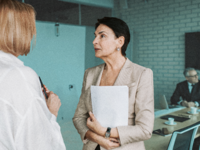 Jak skutecznie prosić o podwyżkę? Metoda wykładowczyni z Harvardu, która naprawdę działa