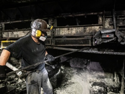 Gigantyczne odprawy i płatny urlop dla górników. Rząd zdecydował