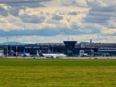 Kolejny incydent na krakowskim lotnisku. W tym miesiącu już drugi alarm dymowy w samolocie