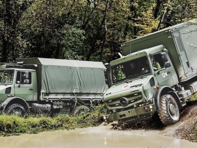 Sanitarki dla Wojska Polskiego na niemieckim podwoziu