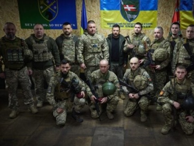 Zełenski podpisał ustawy przedłużające stan wojenny i powszechną mobilizację