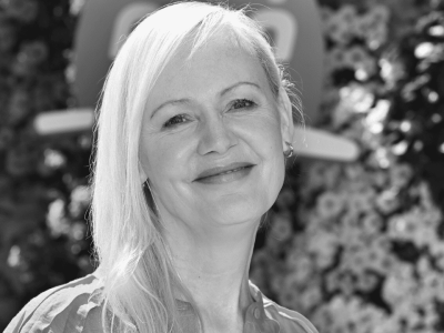 Grób Stoparczyk tonie w kwiatach. Jedna kartka wywołuje morze łez