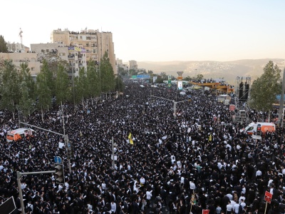 Izrael: setki tysięcy ultraortodoksyjnych żydów protestowały przeciwko poborowi
