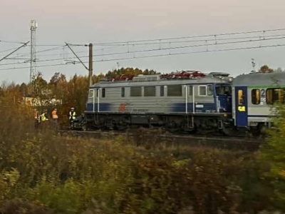 Śmiertelny wypadek. Kierowca wjechał pod pociąg