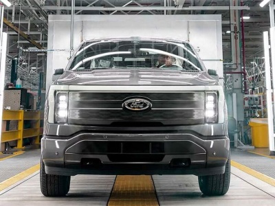 Produkcja elektrycznego Forda F-150 Lightning wstrzymana. Nie jest jasne, czy zostanie uruchomiona w przyszłości