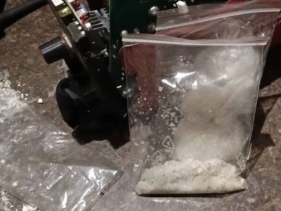 Bolesławiec: 38-latek ukrył narkotyki w bębnie pralki i w kabinie prysznicowej