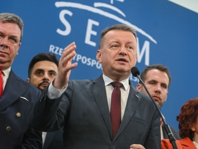 Sprzedaż działki pod CPK. Jak ujawnienie transakcji wpłynęło na ocenę PiS? Wyniki sondażu