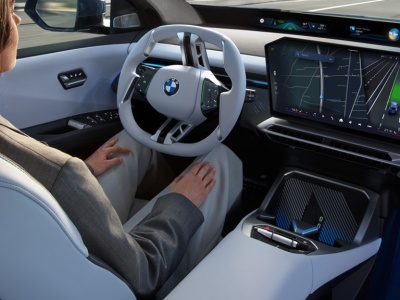 Spojrzysz w lusterko, a samochód sam skręca. Władze już się zgodziły