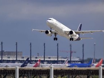 Dron nad lotniskiem w Berlinie. Wstrzymano część lotów