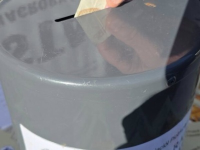 Sukces pierwszego dnia XXXVIII kwesty na ratowanie nagrobków starego cmentarza w Piotrkowie