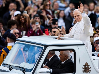 Leon XIV: tajemnica świętych obcowania przypomina o ostatecznym przeznaczeniu ludzkości