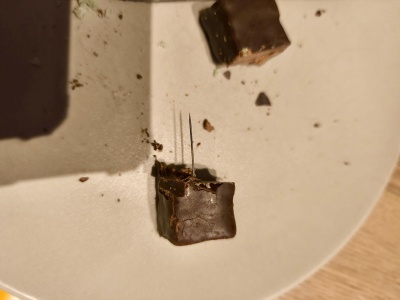 Kto częstował dzieci niebezpiecznymi słodyczami? Mieszkanka Gorzowa ostrzega