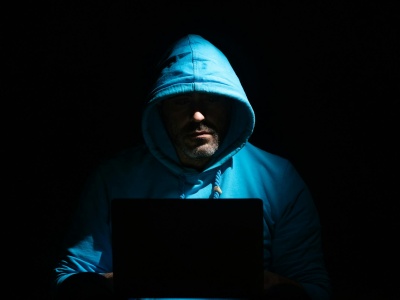 Dane klientów polskiego biura podróży w rękach hakerów! Minister ostrzega