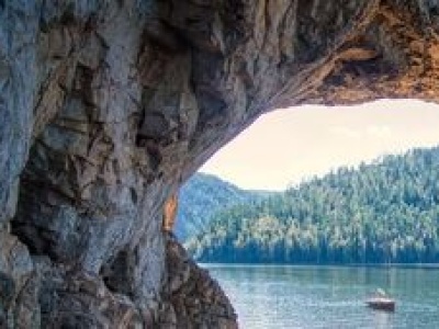 Wyciek danych klientów biura podróży. Minister Gawkowski: „To atak hakerski”