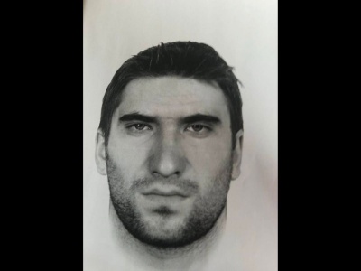 Brutalny atak w Żyrardowie pod Warszawą. Kopał kobietę po całym ciele. Policja publikuje rysopis sprawcy